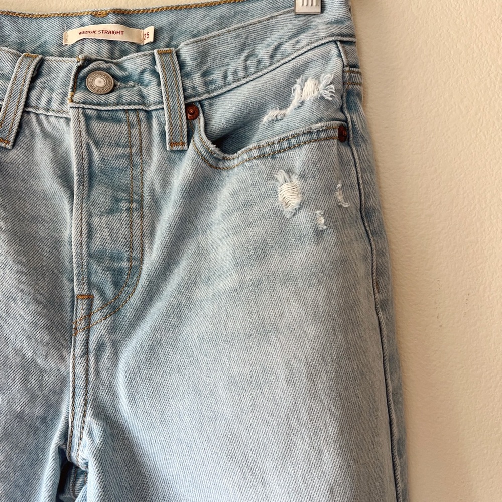 Levis wedge fit high rise light wash size 25 - Picture 3 of 10
